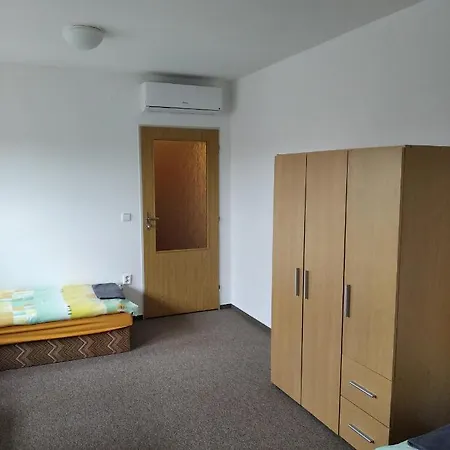 Kulturne Spolecenske Centrum Vendégház